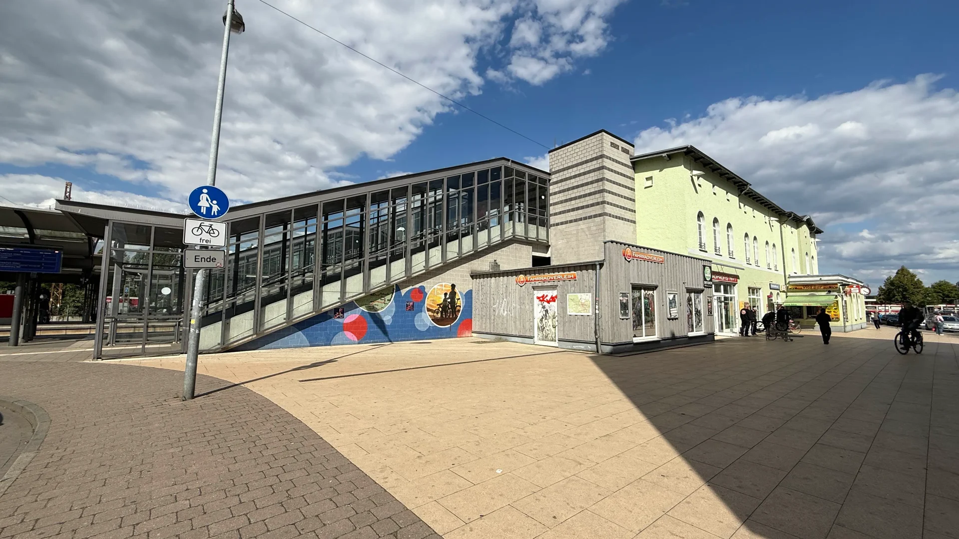 Bahnhof_Stadt_1.webp